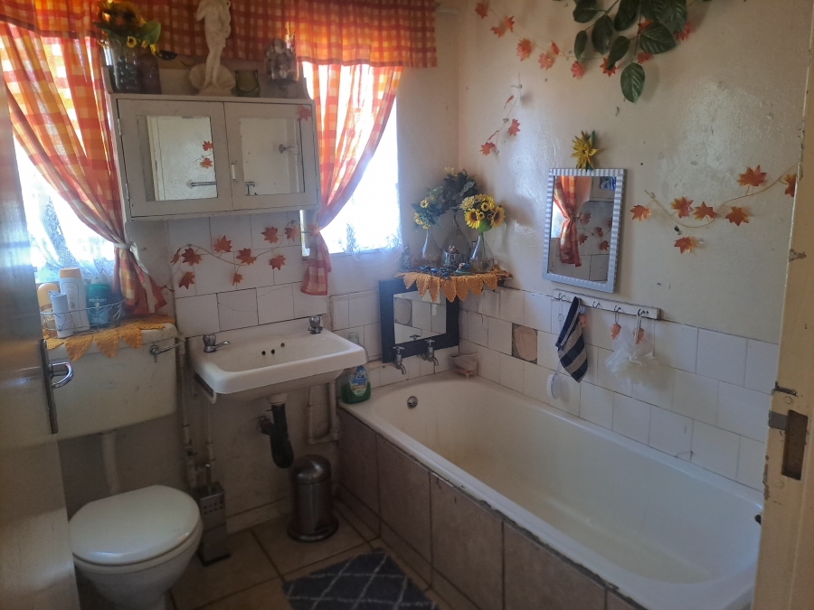 3 Bedroom Property for Sale in Oos Einde North West
